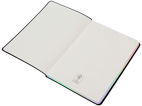 Блокнот А5 в гибкой обложке Fellini с голографическим срезом, черный - рис 3.