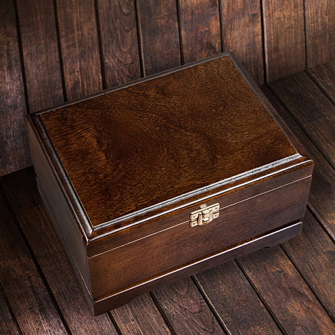 Бокал для коньяка Осетр в деревянной шкатулке - рис 3.